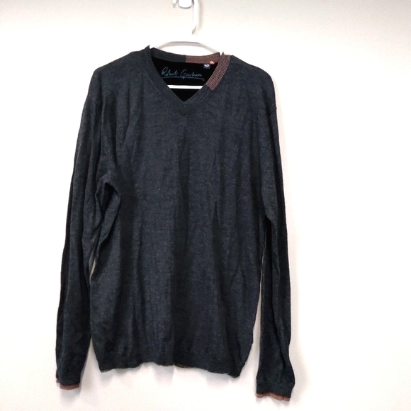 Robert Graham Other - ROBERT Graham Charcoal Gray Wool V Neck Pullover Sweater Size XL